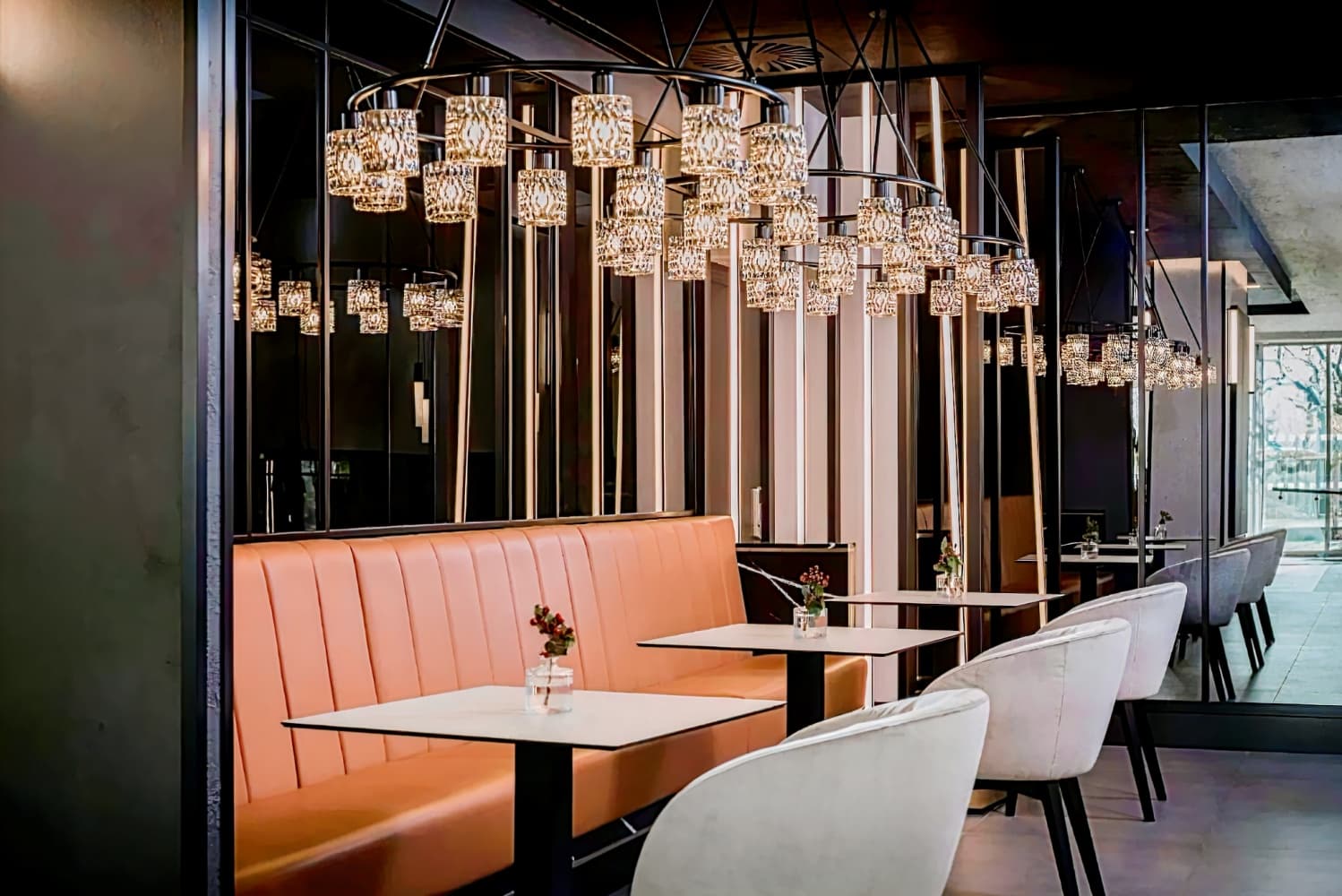 Radisson RED Heathrow