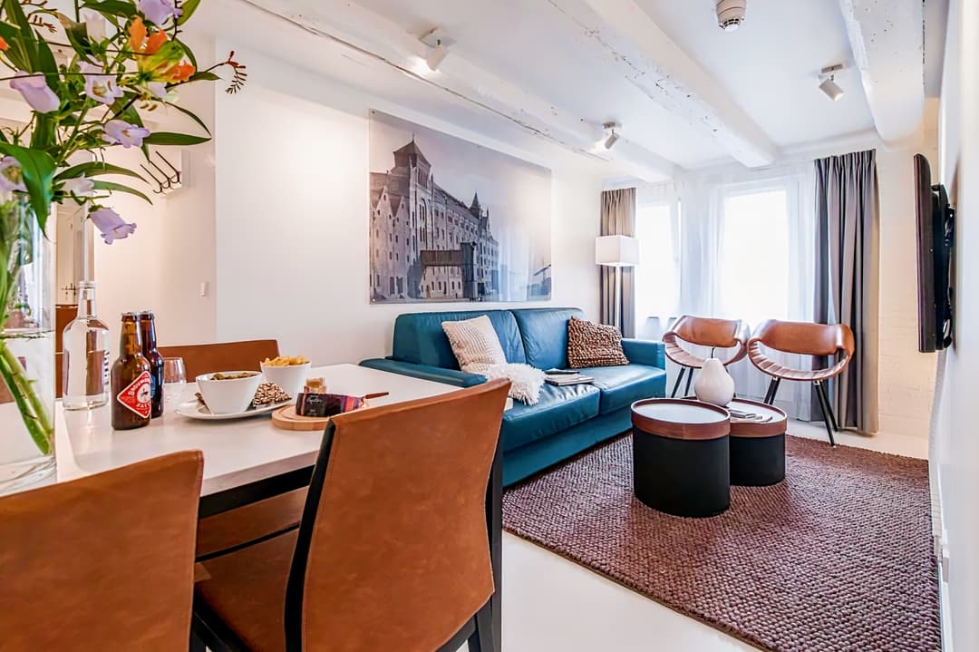 AYS Amsterdam Salthouse Canal