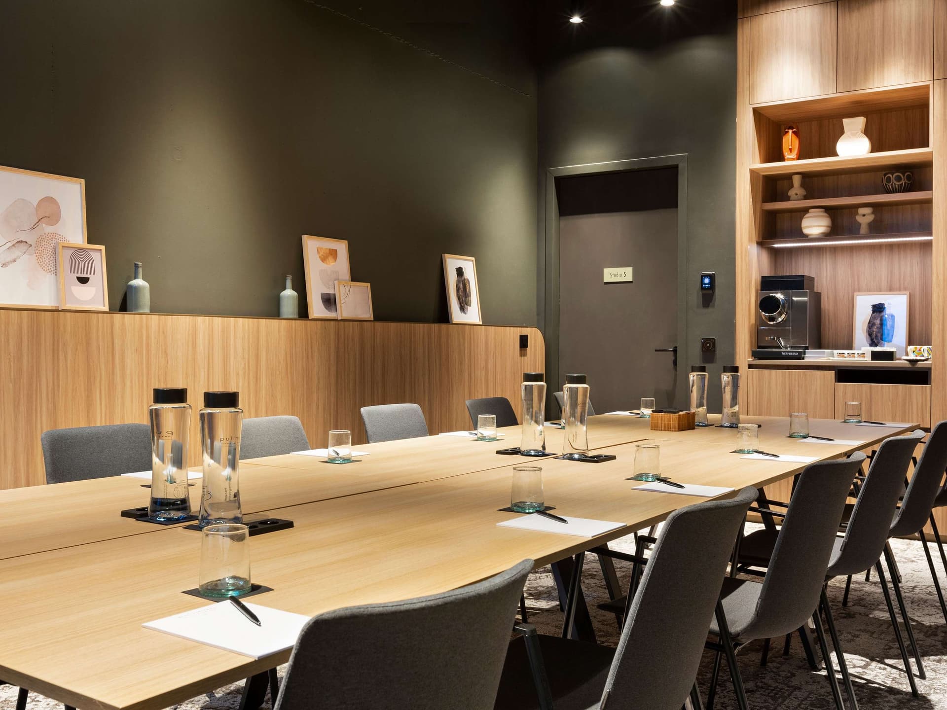 Pullman Lyon