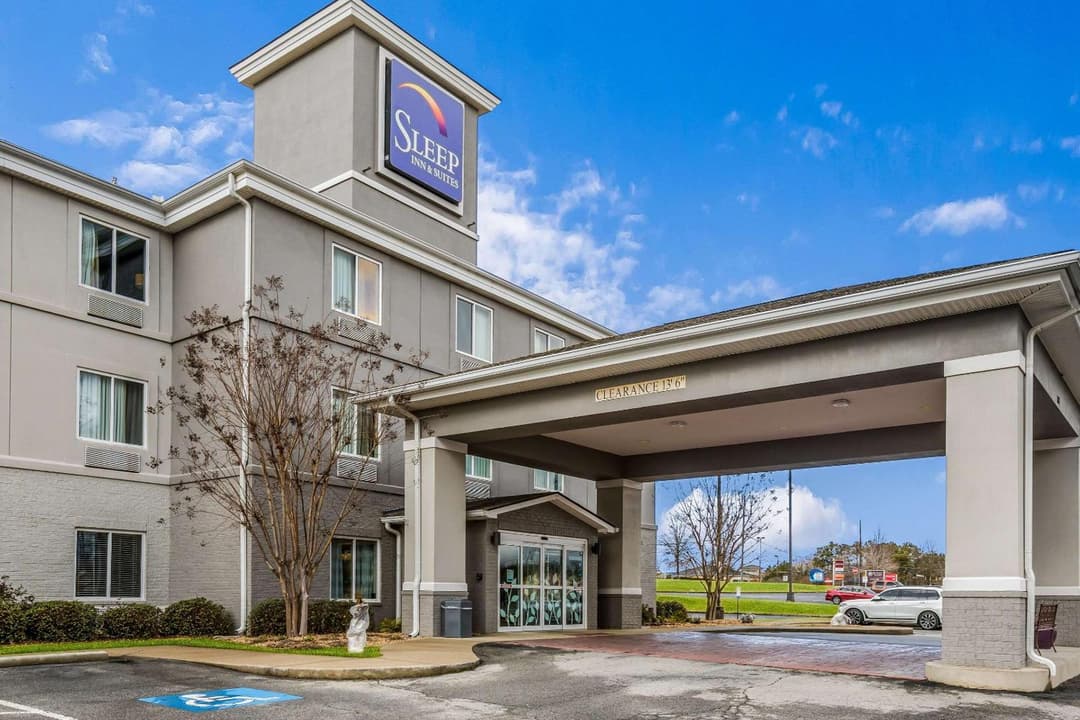 Sleep Inn & Suites