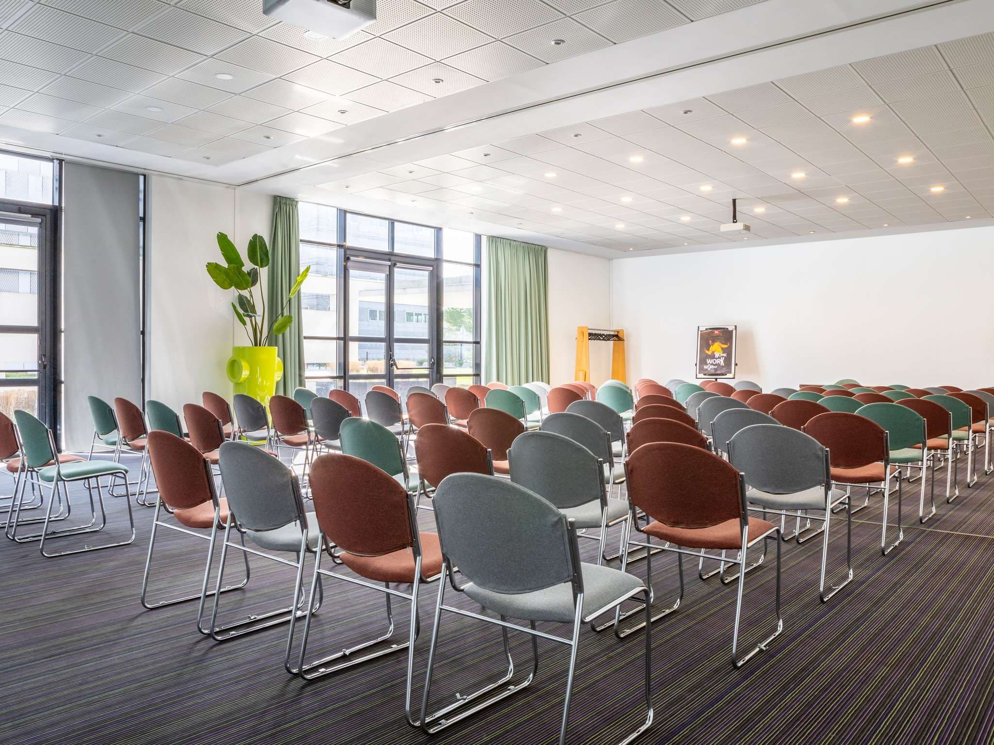 ibis Paris CDG Airport