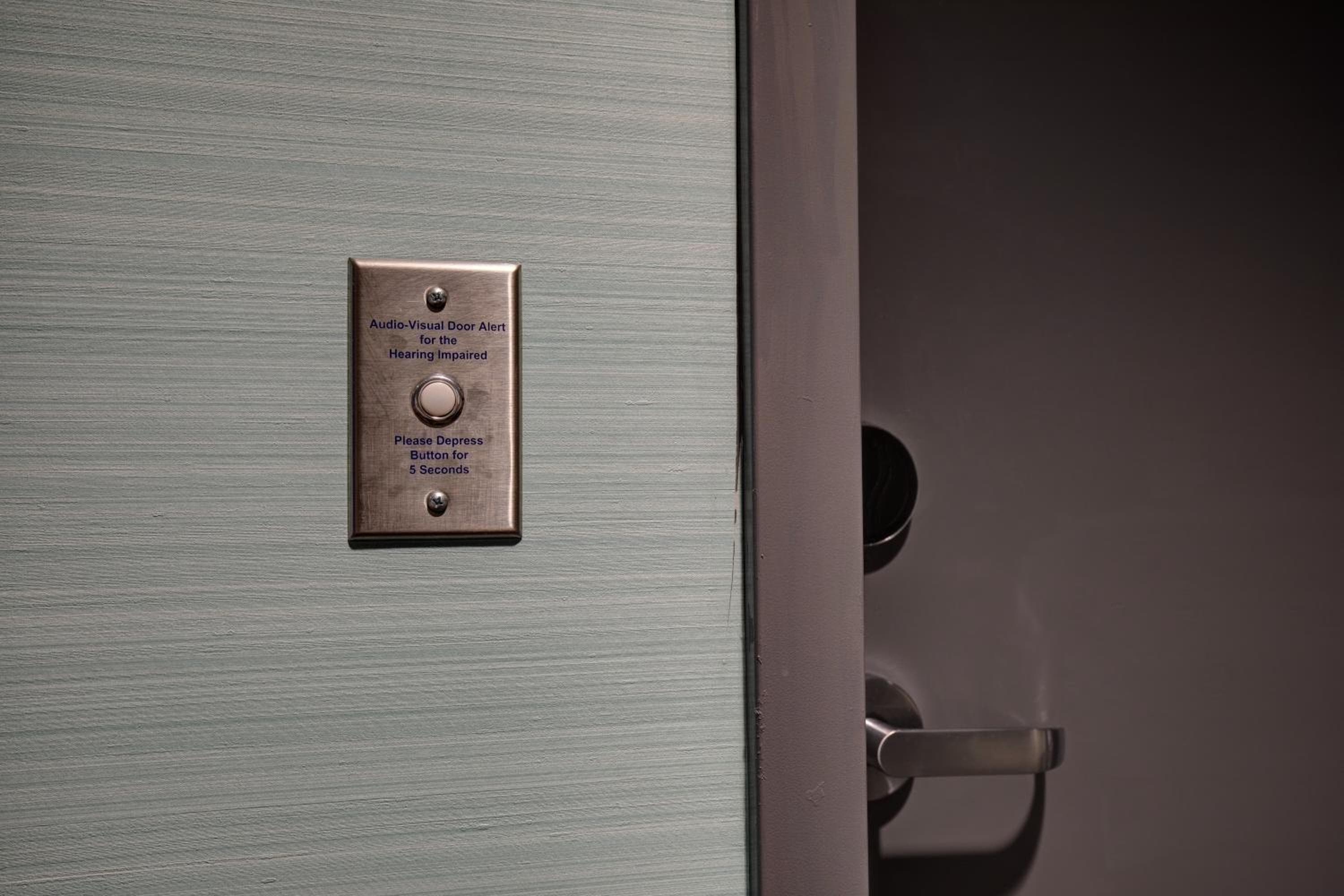 Tru by Hilton Eugene