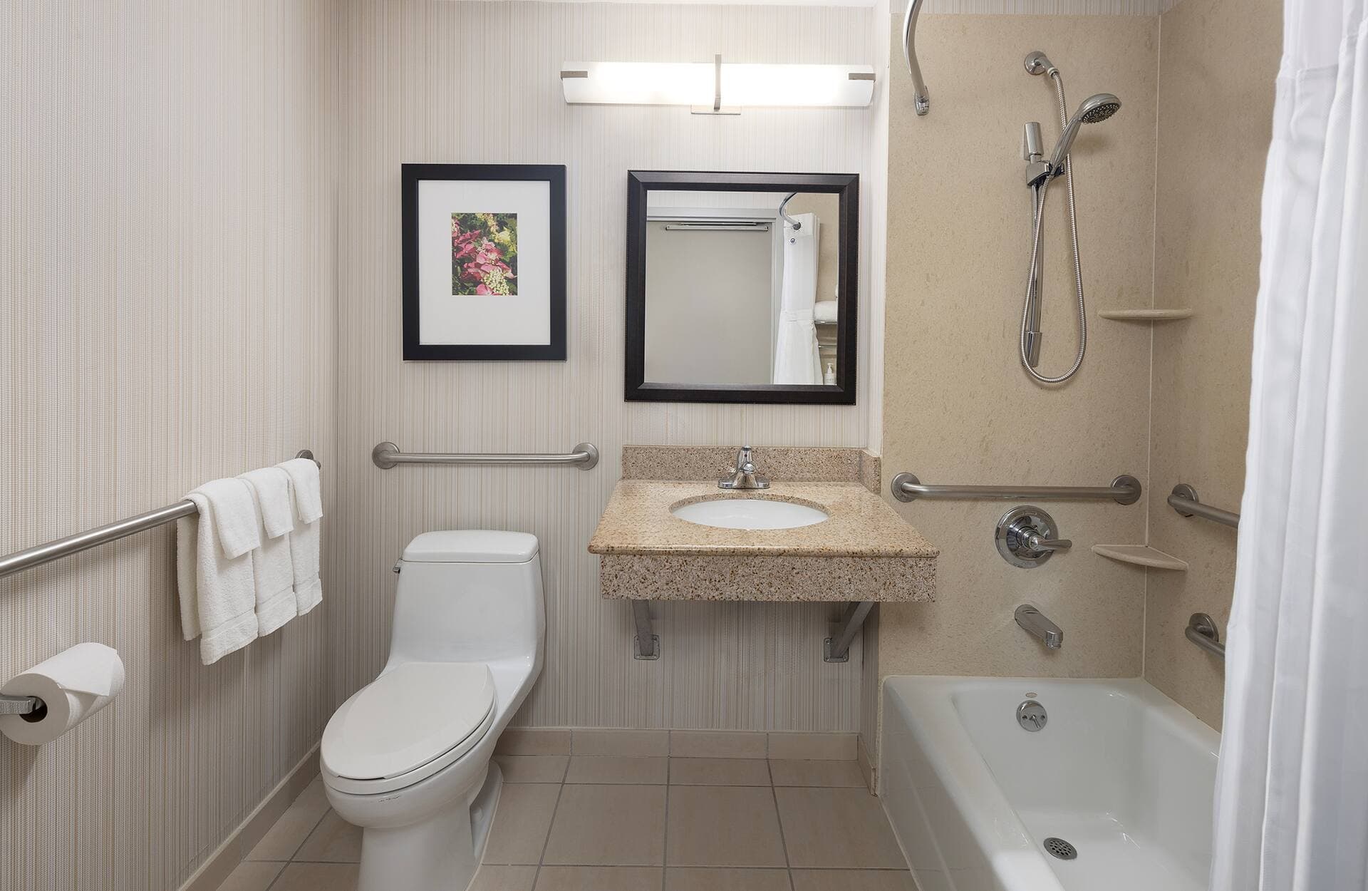 Hilton Garden Inn Queens / JFK Airport