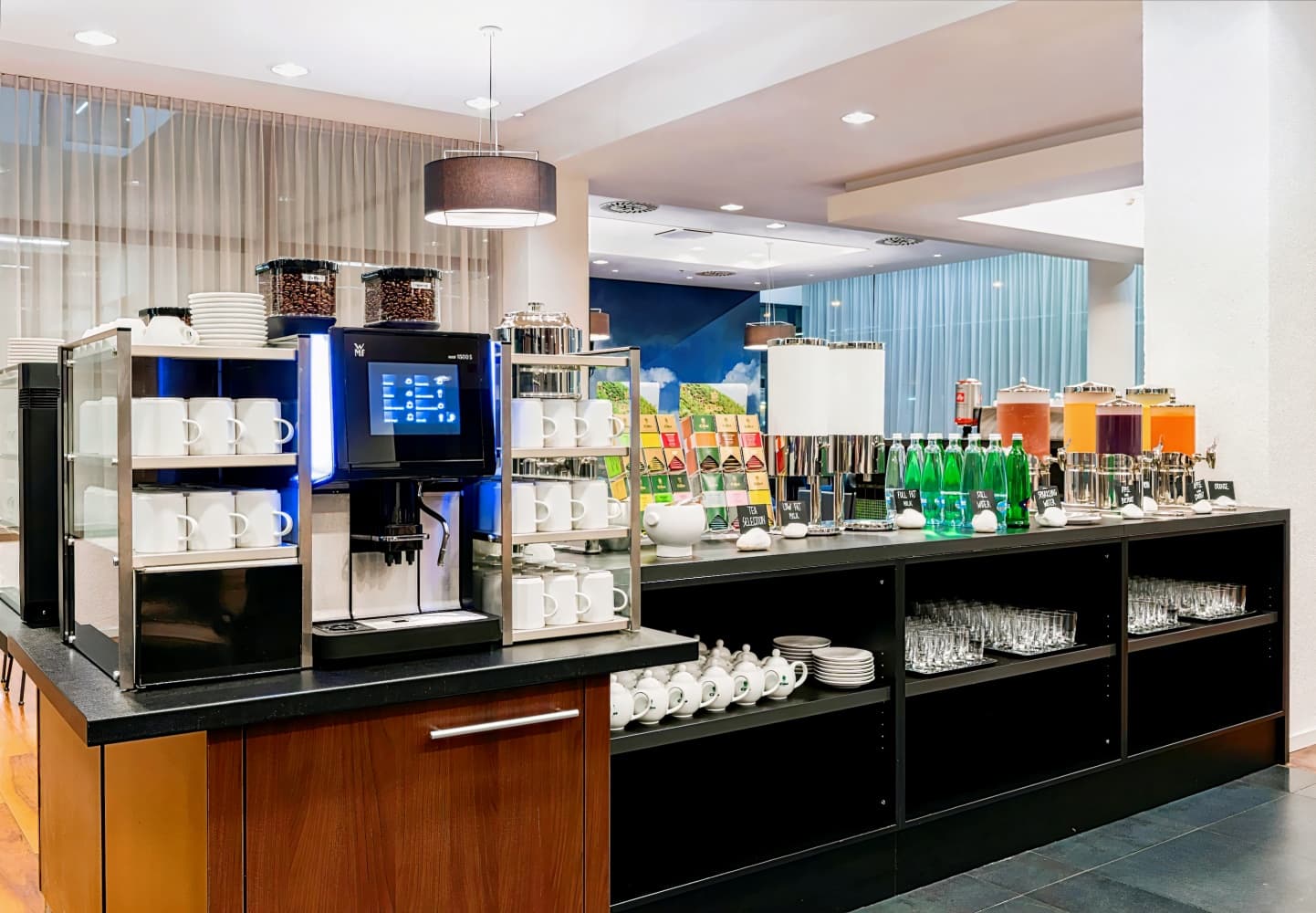 Courtyard Prague Airport