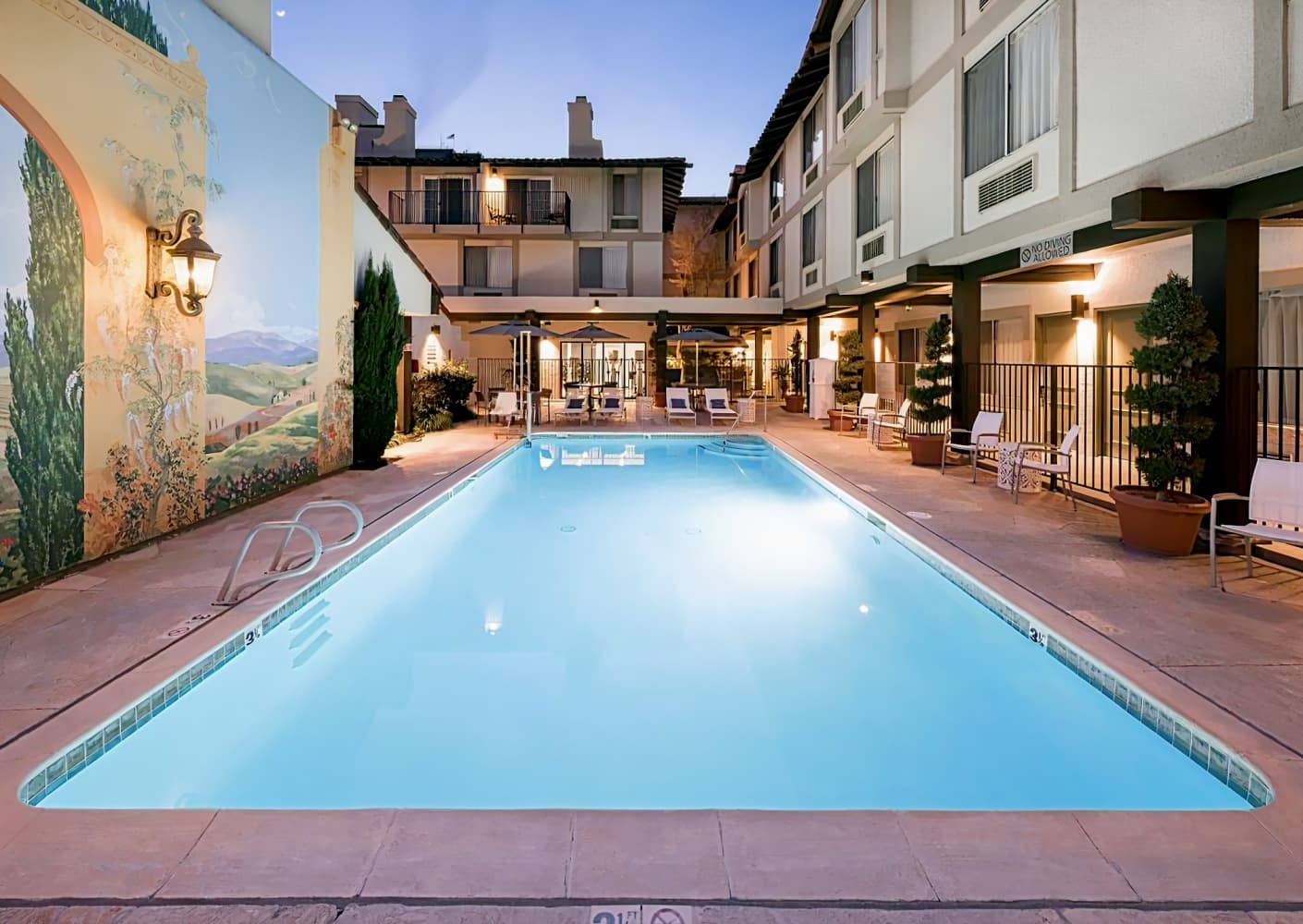 DoubleTree by Hilton Hotel Campbell - Pruneyard Plaza
