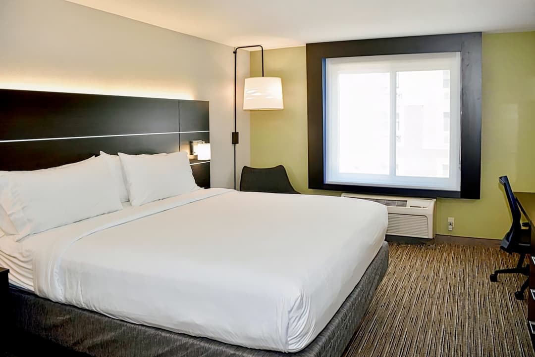 Holiday Inn Express Windsor Sonoma Wine Country