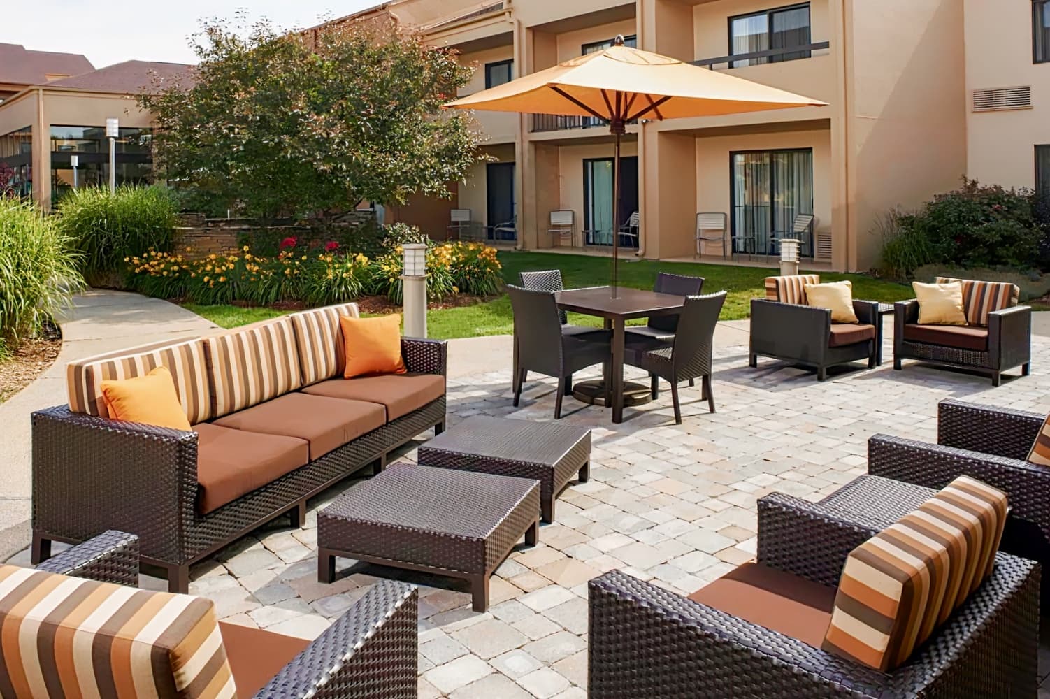 Courtyard by Marriott Rockford