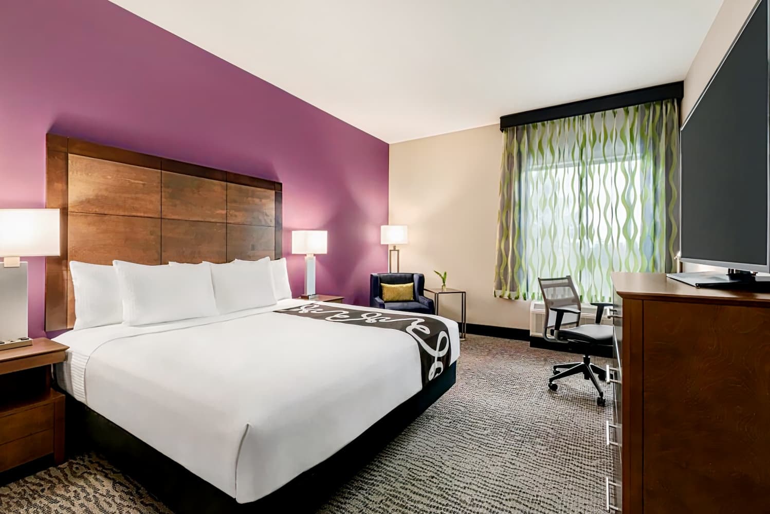 La Quinta Inn & Suites by Wyndham Burlington