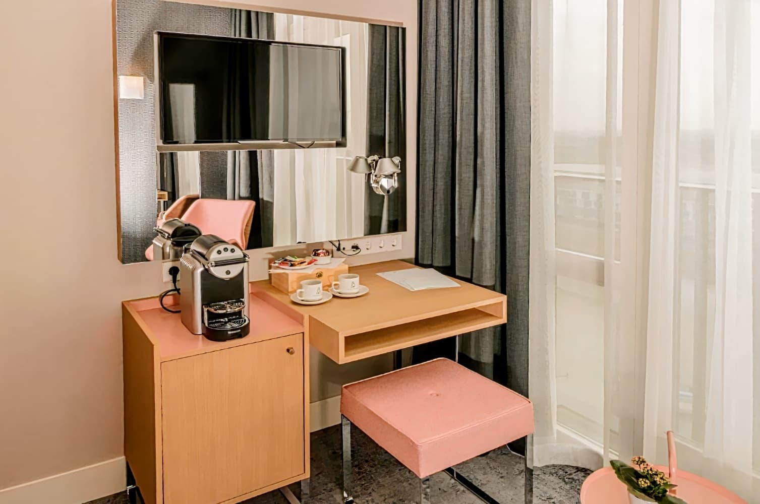 Amadi Panorama Hotel