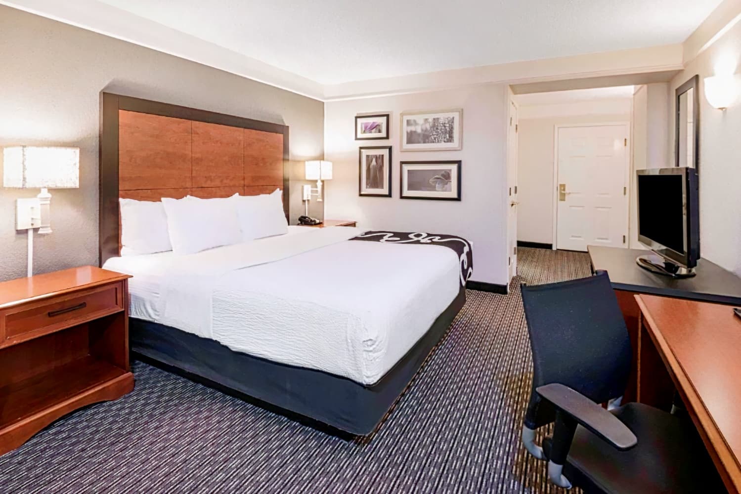 La Quinta Inn & Suites by Wyndham San Antonio Riverwalk