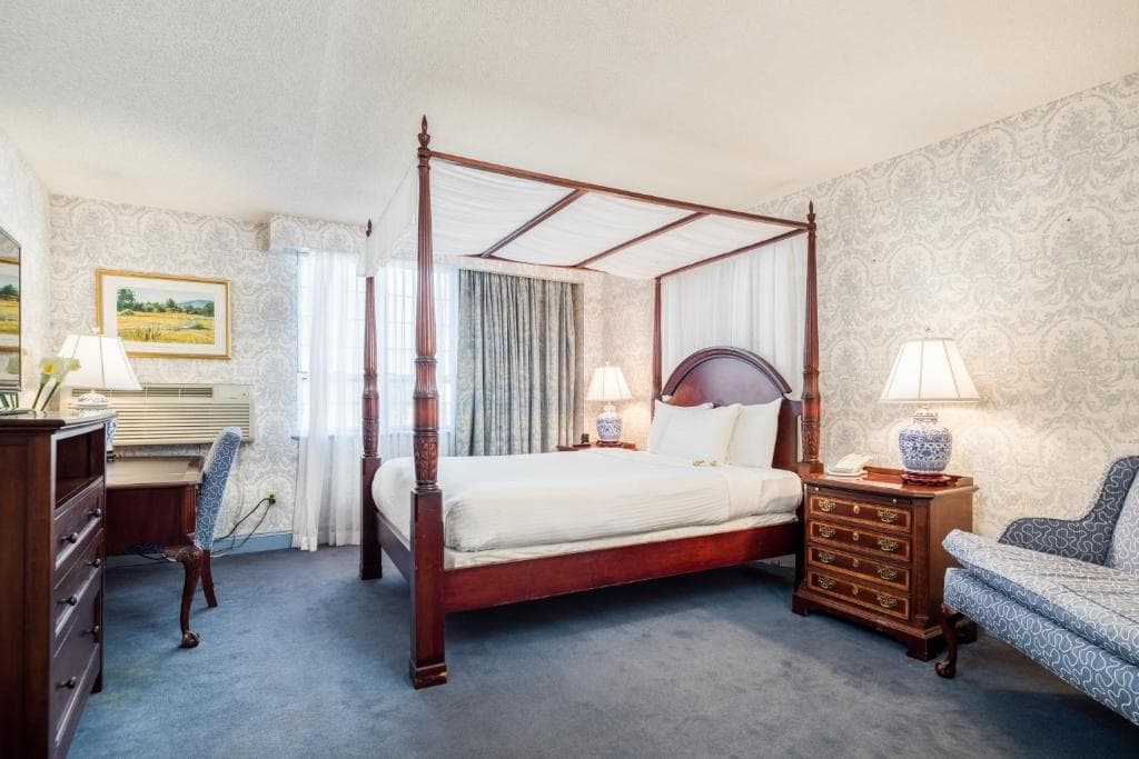 The Farmington Inn & Suites