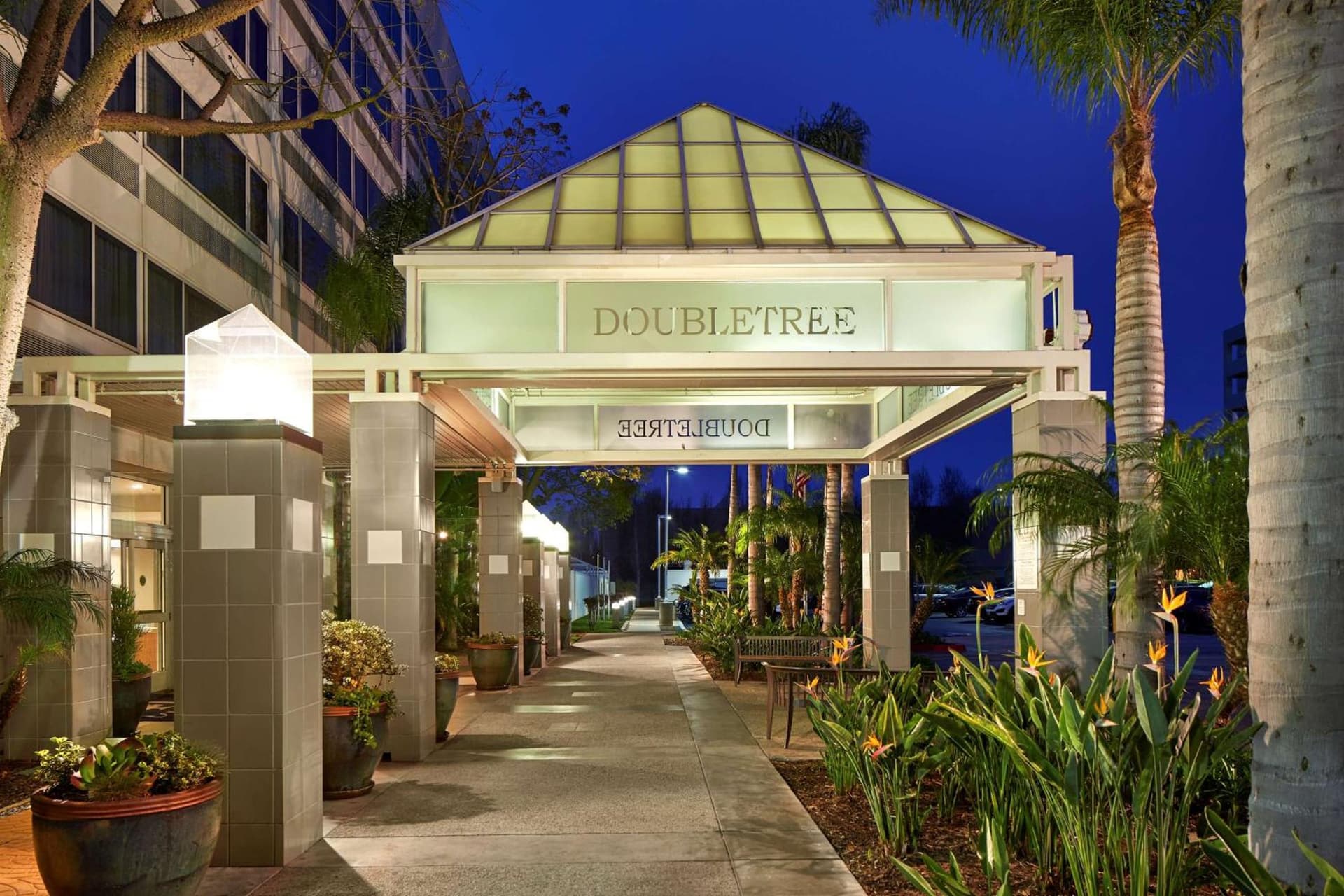 DoubleTree by Hilton LAX - El Segundo