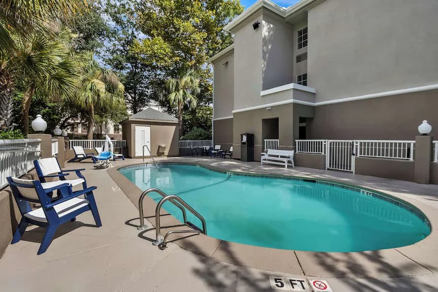 Best Western Patriots Point