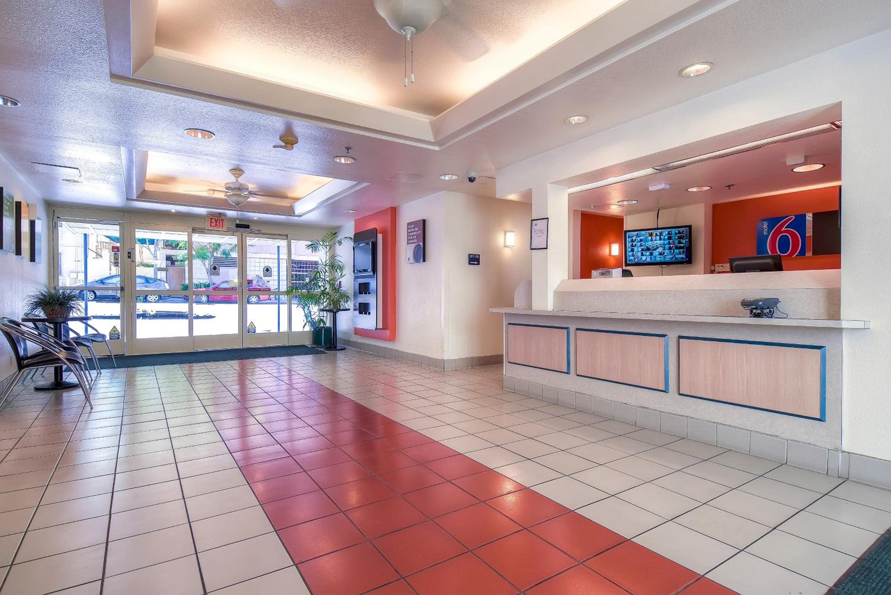 Motel 6-San Diego, CA - Downtown