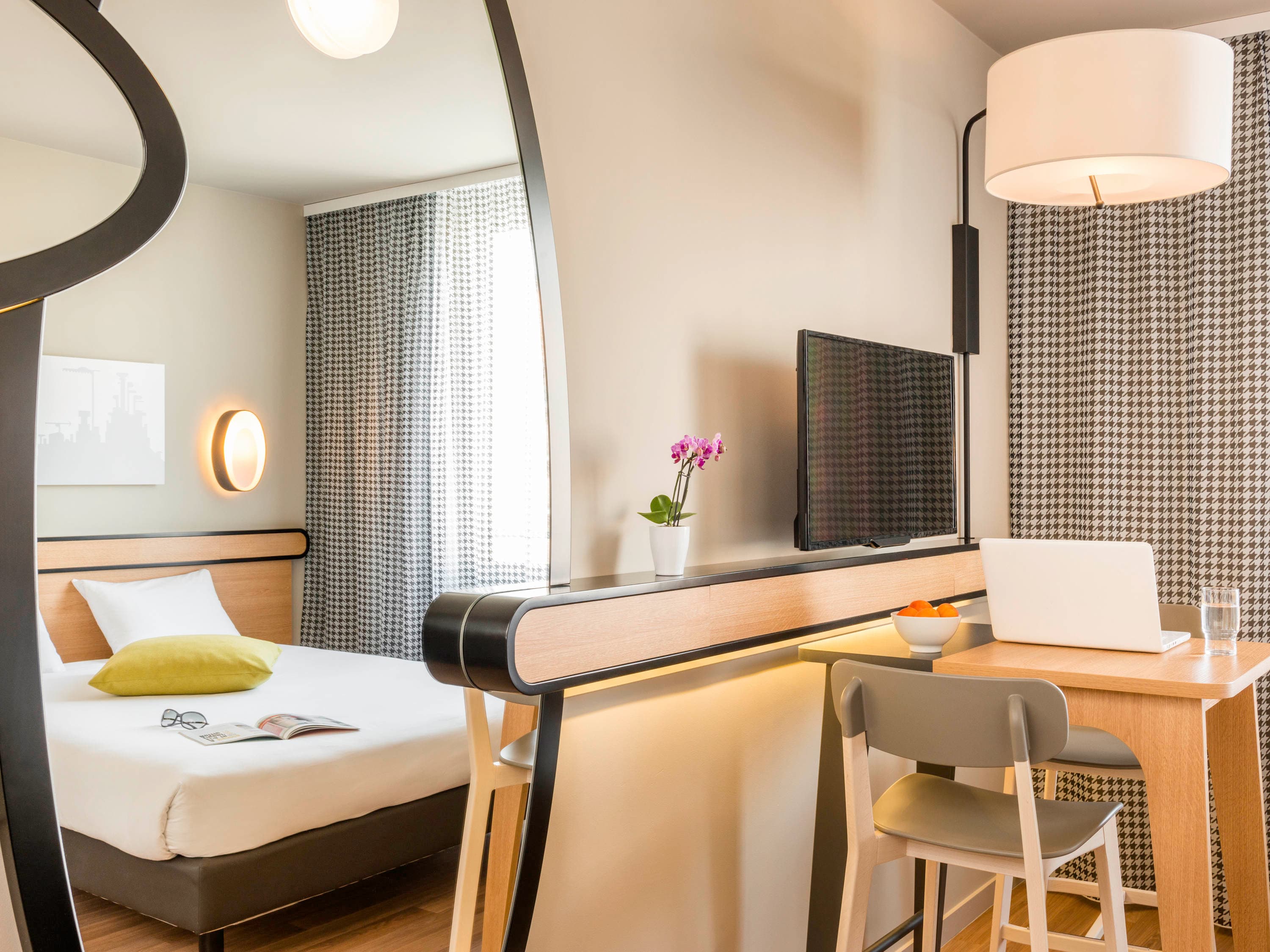 Aparthotel Adagio Access Paris Massy Gare TGV