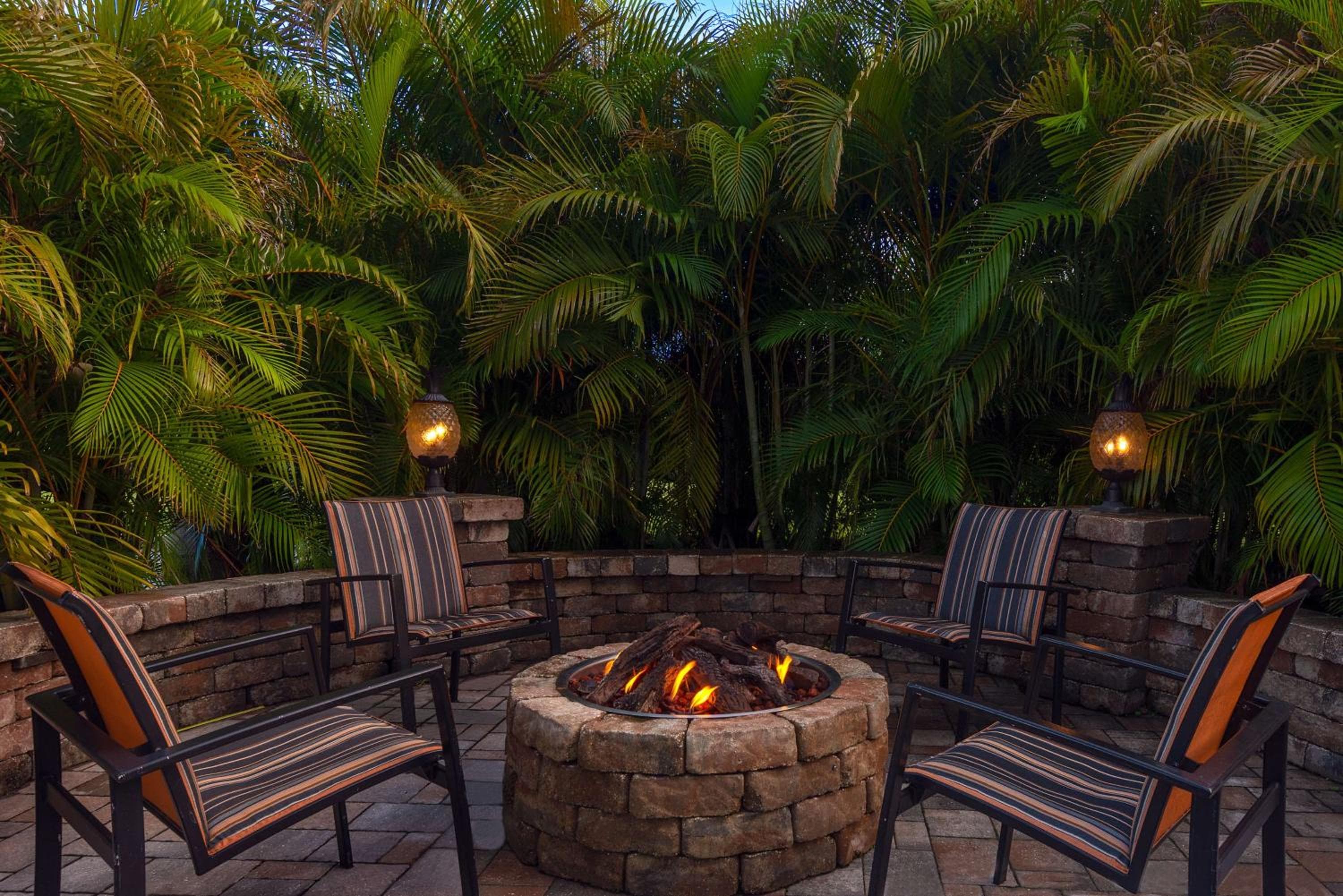 Ameniti Bay - Best Western Signature Collection