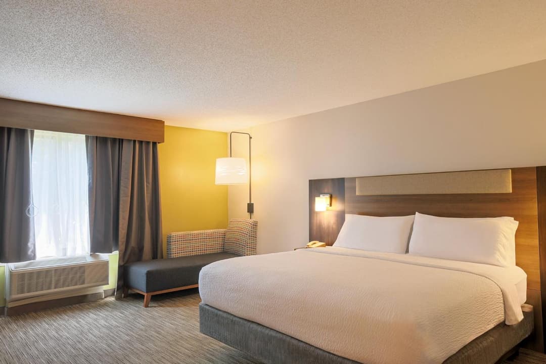 Holiday Inn Express Hotel & Suites Raleigh North - Wake Forest, an IHG Hotel