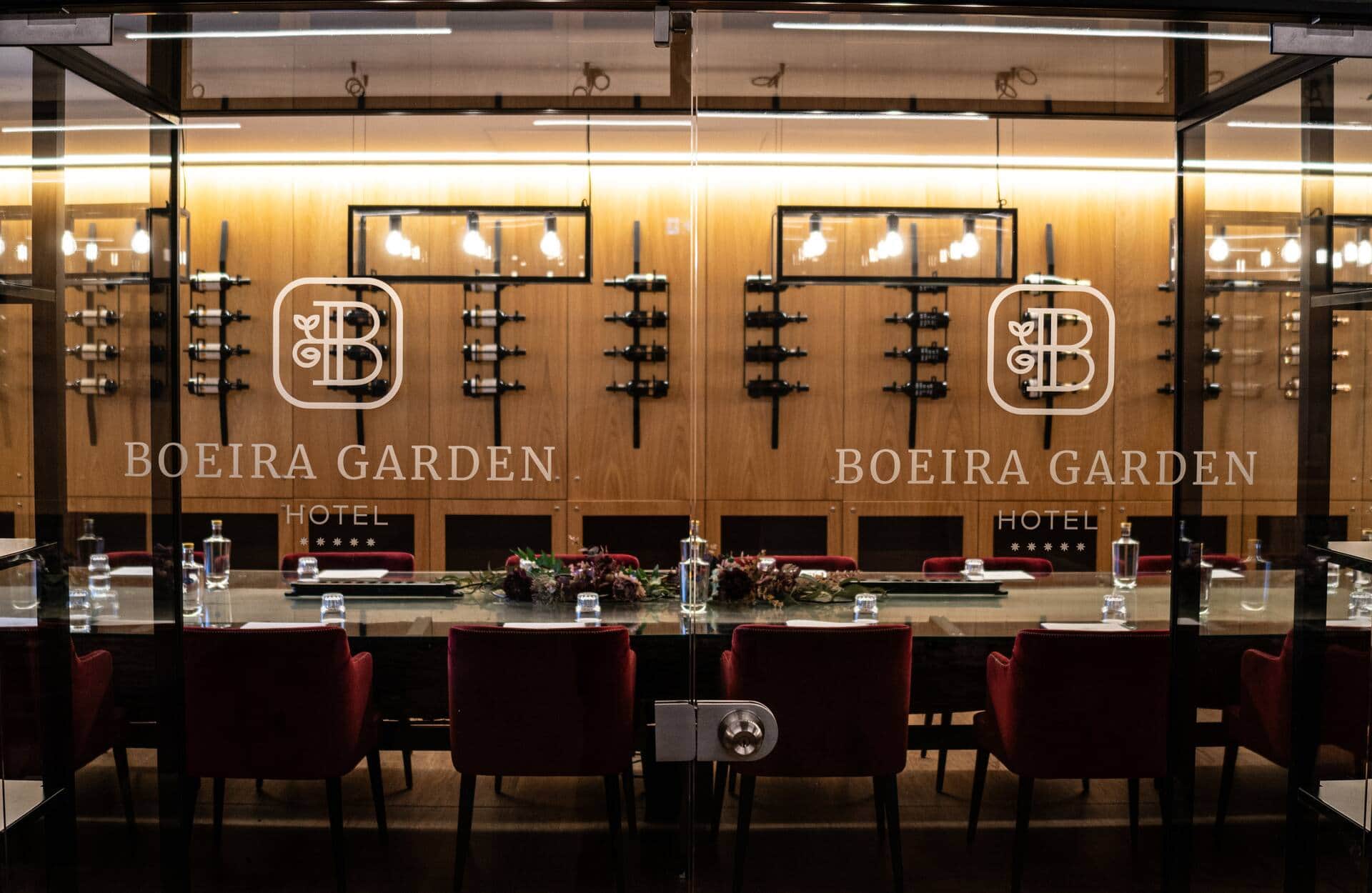 Boeira Garden Hotel Porto Gaia, Curio Collection by Hilton