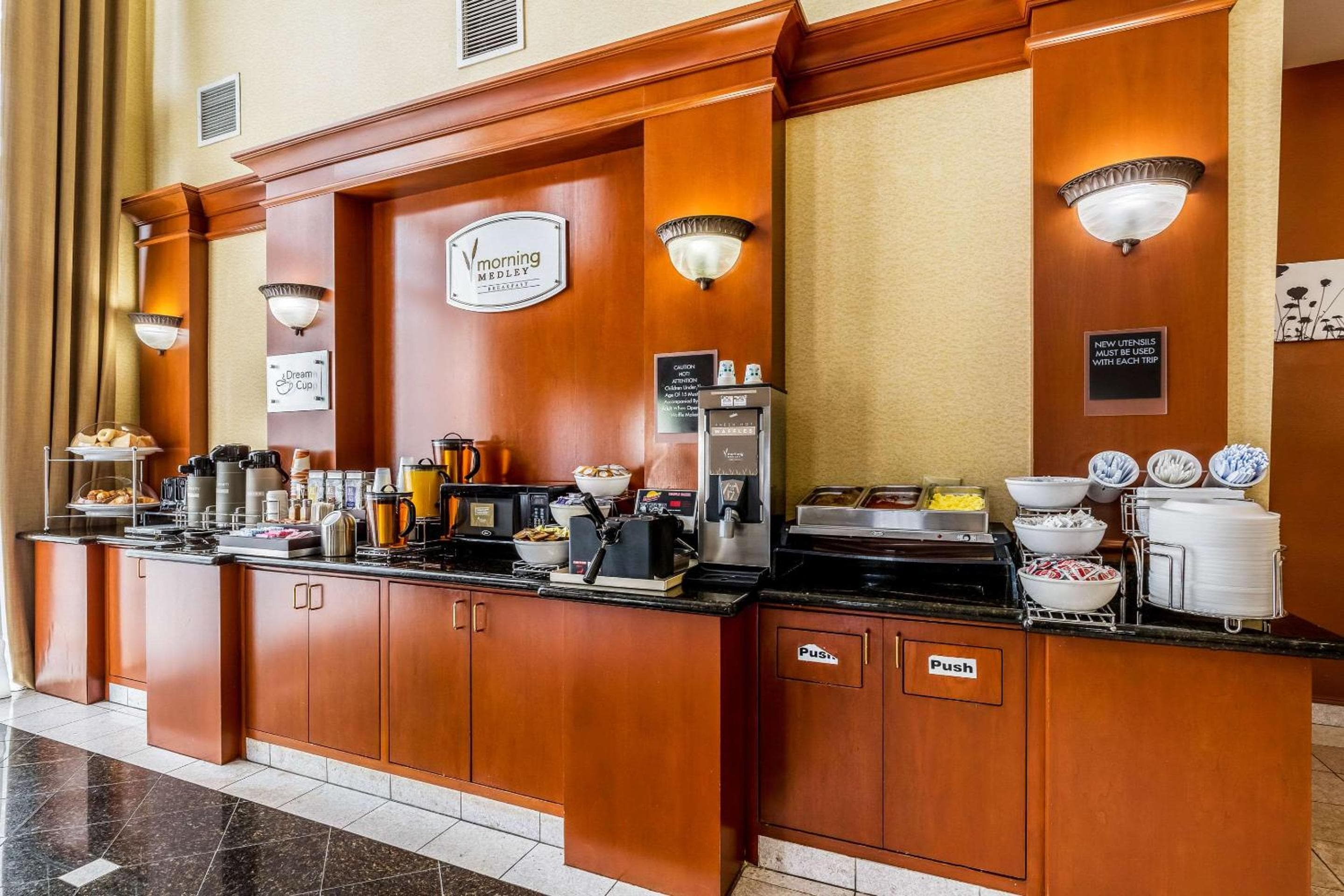 Sleep Inn & Suites Stafford - Sugarland