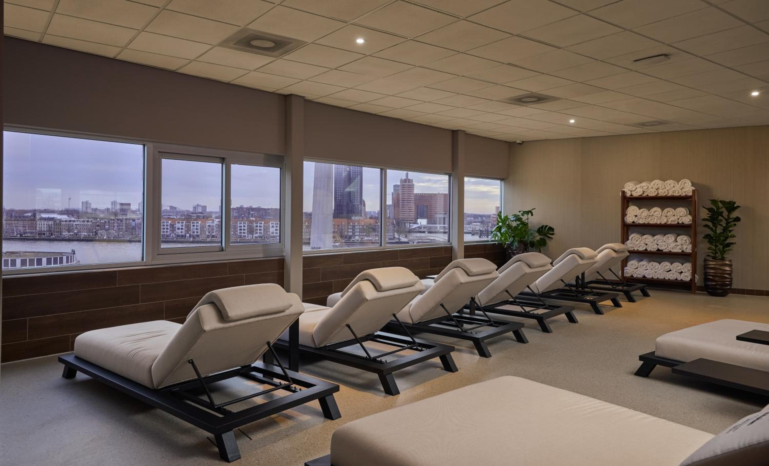 DoubleTree by Hilton Rotterdam Centre