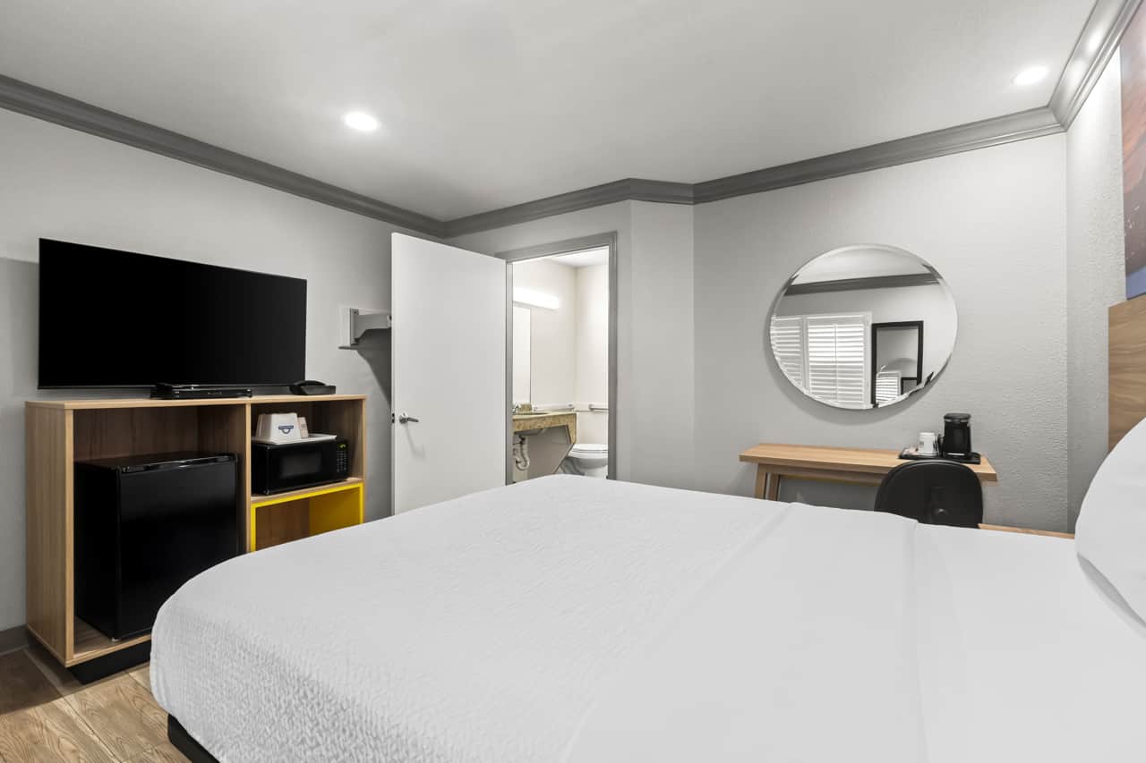 Days Inn by Wyndham San Francisco S/Oyster Point Airport
