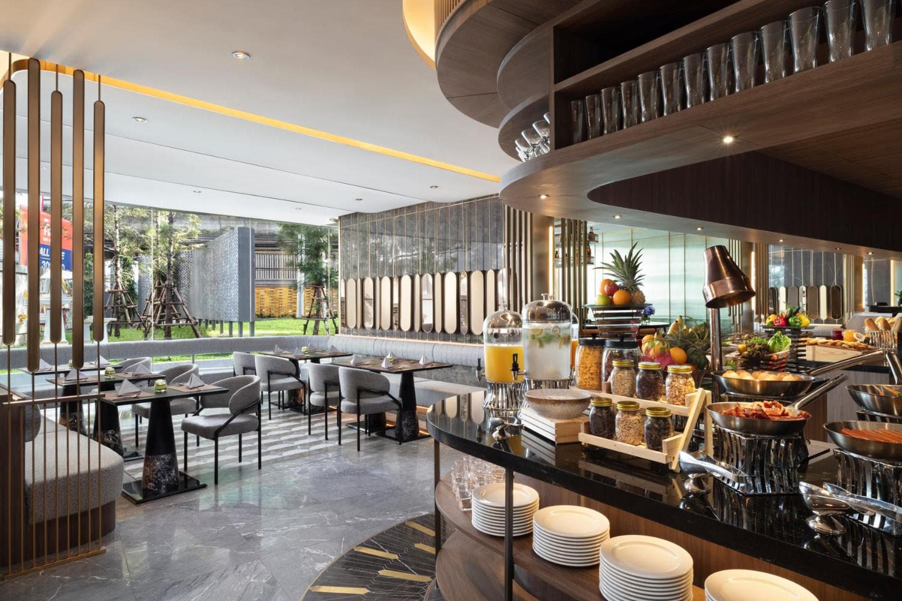 Oakwood Suites Tiwanon Bangkok