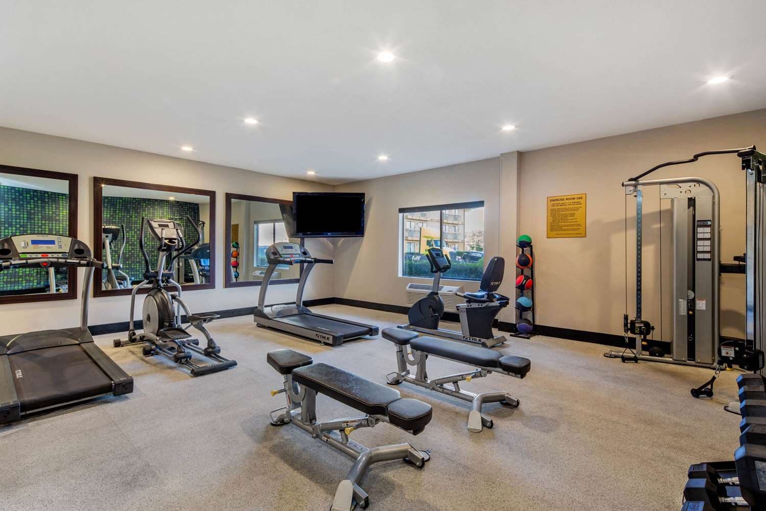 La Quinta Inn & Suites by Wyndham Oakland - Hayward