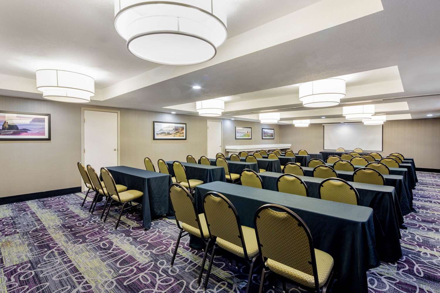 La Quinta Inn & Suites by Wyndham Oakland - Hayward