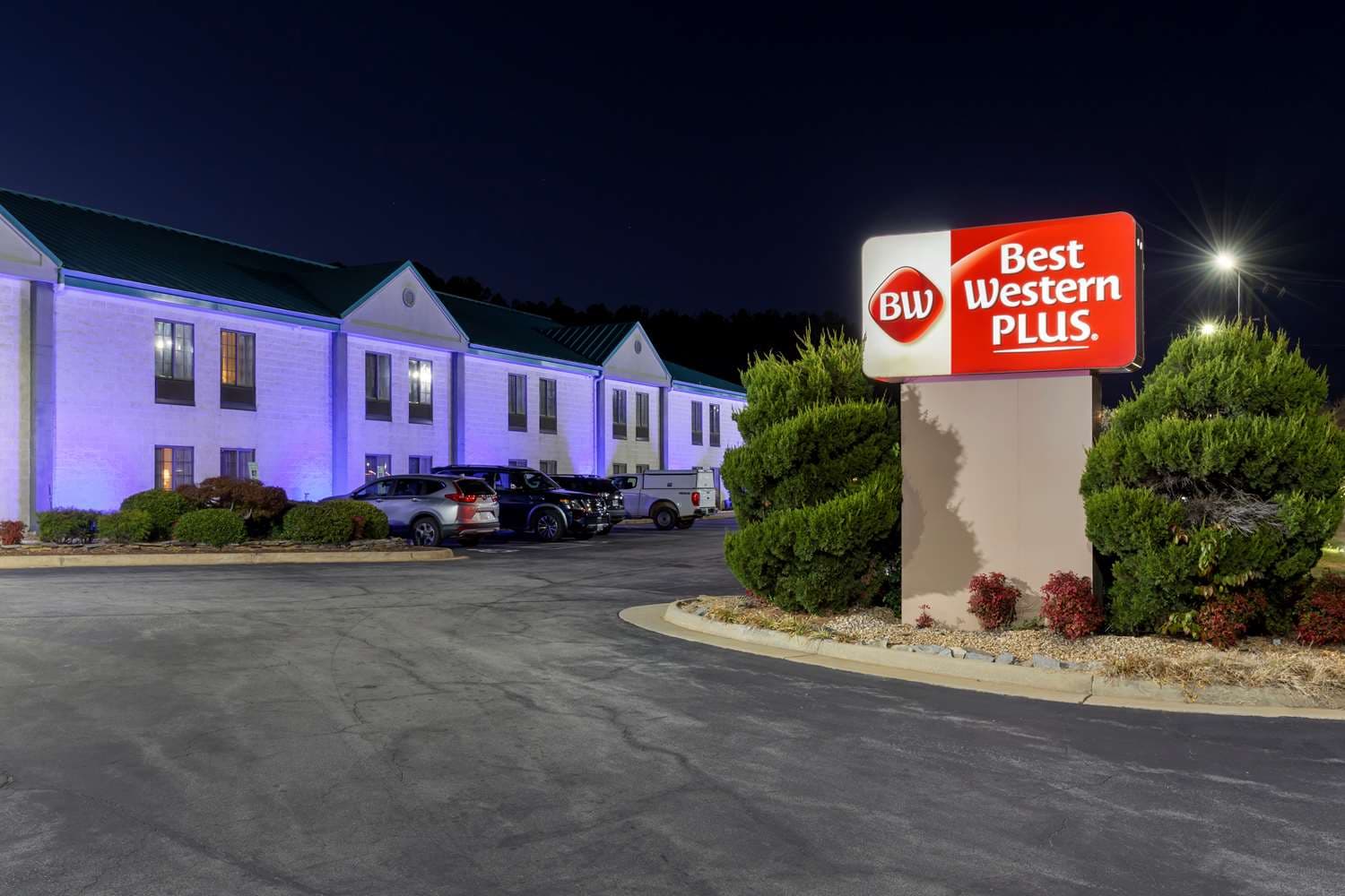Best Western Plus South Hill Inn