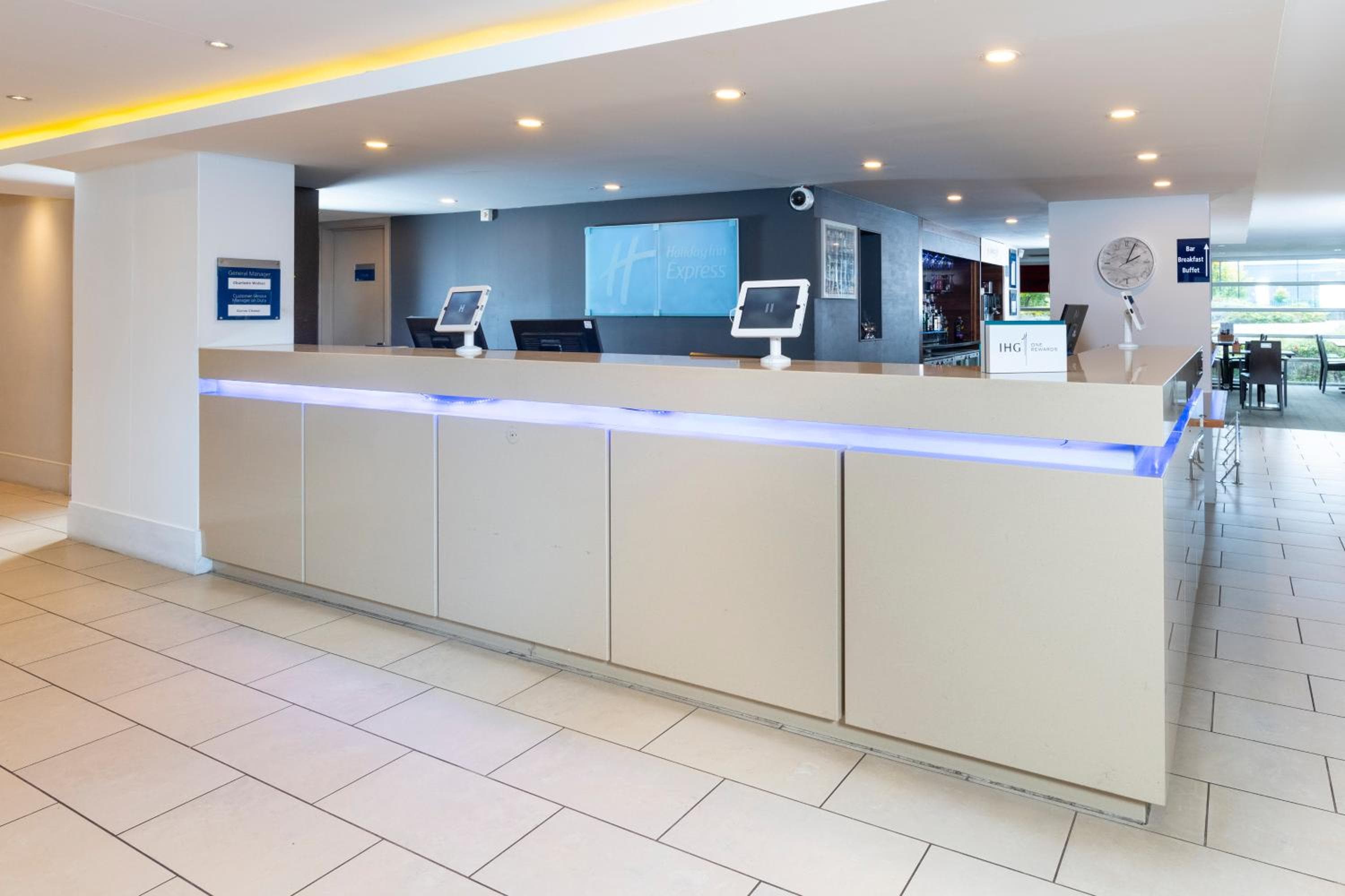 Holiday Inn Express - Milton Keynes by IHG