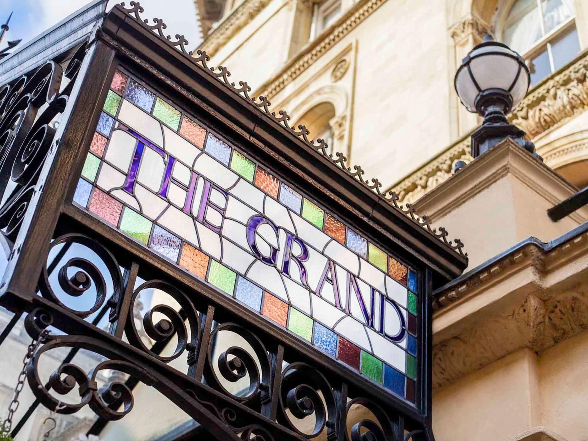 Bristol Grand Hotel By Sunday