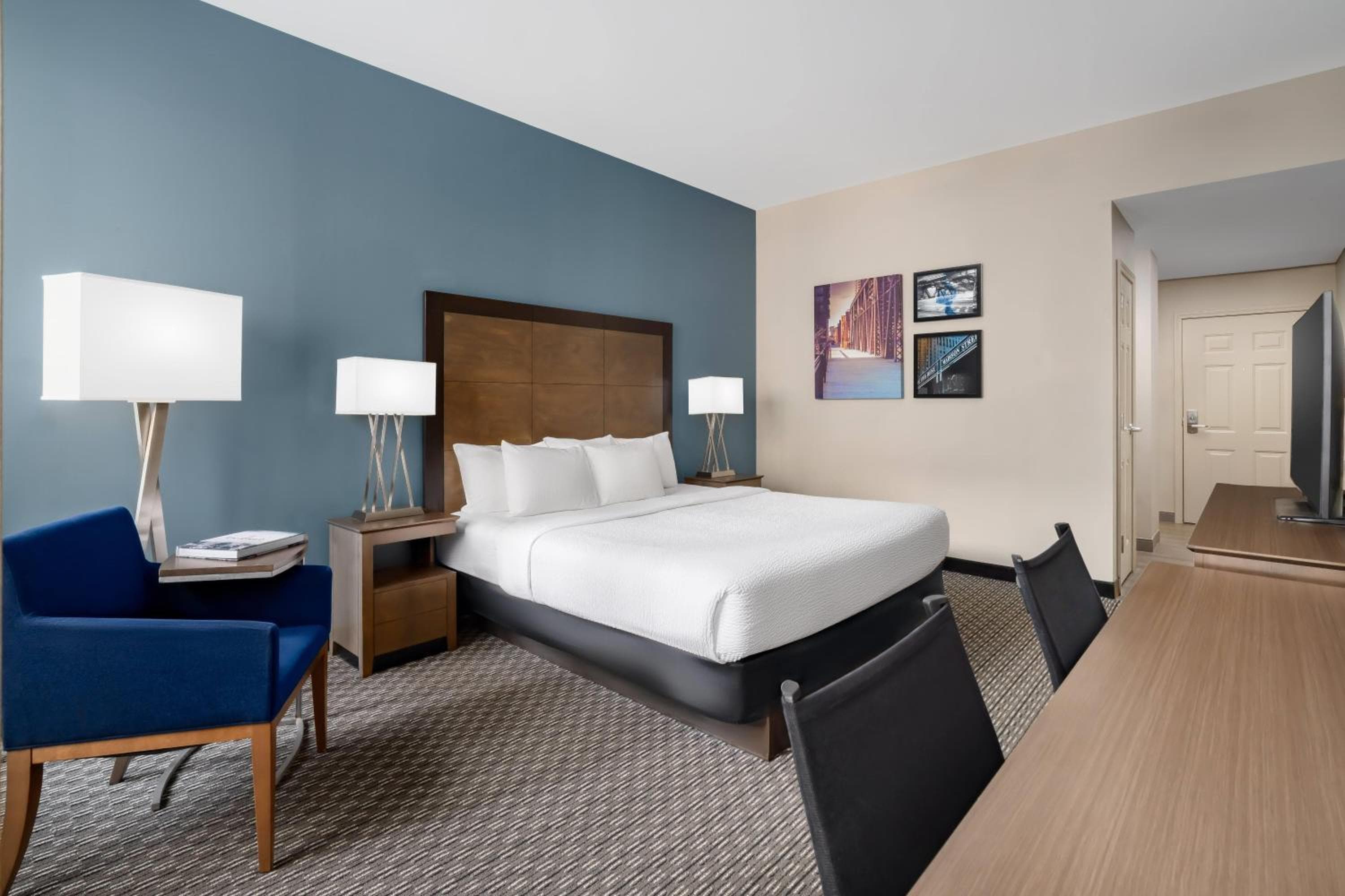 La Quinta Inn & Suites by Wyndham Chicago Downtown