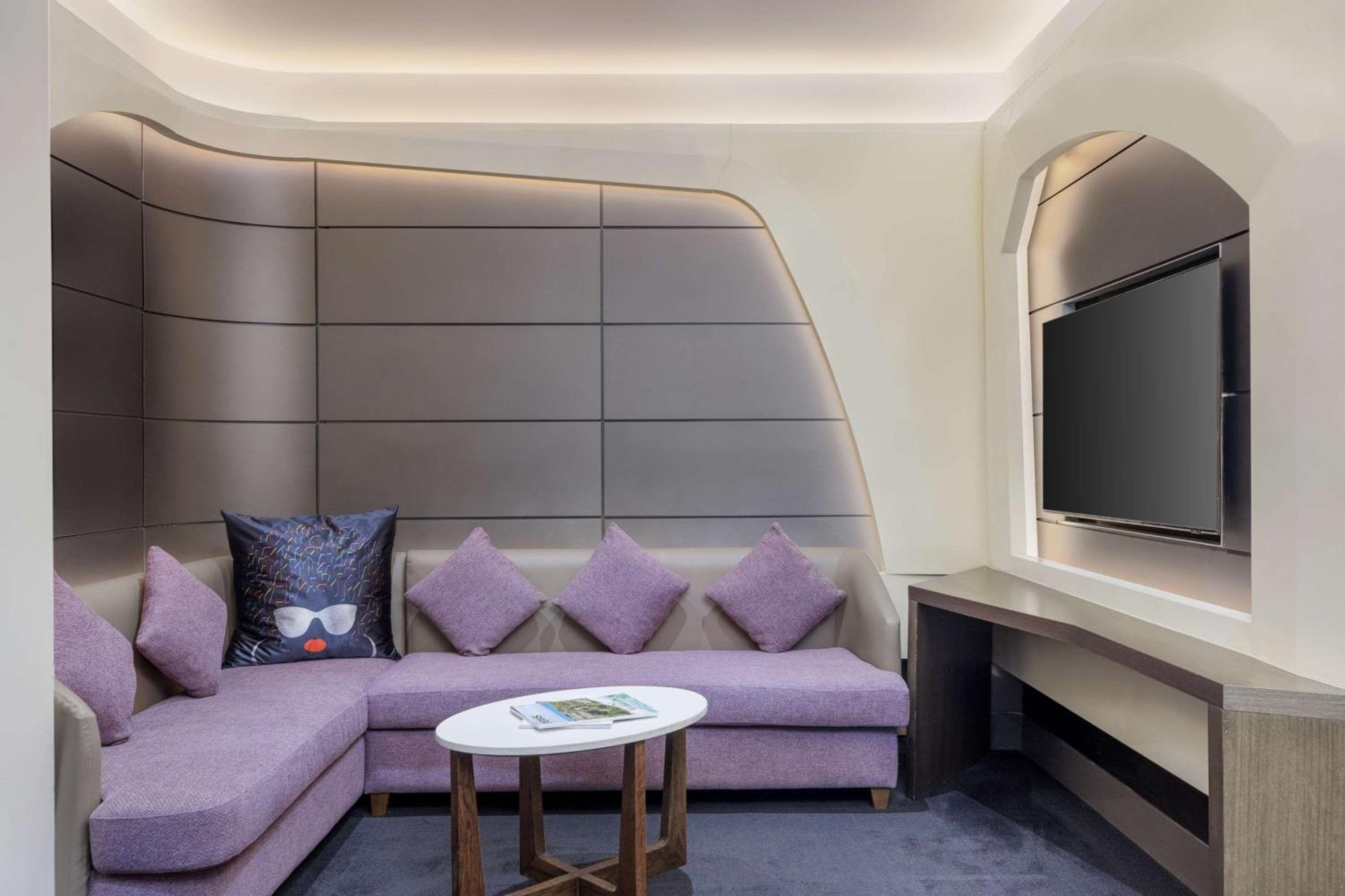 V Hotel Dubai, Curio Collection by Hilton