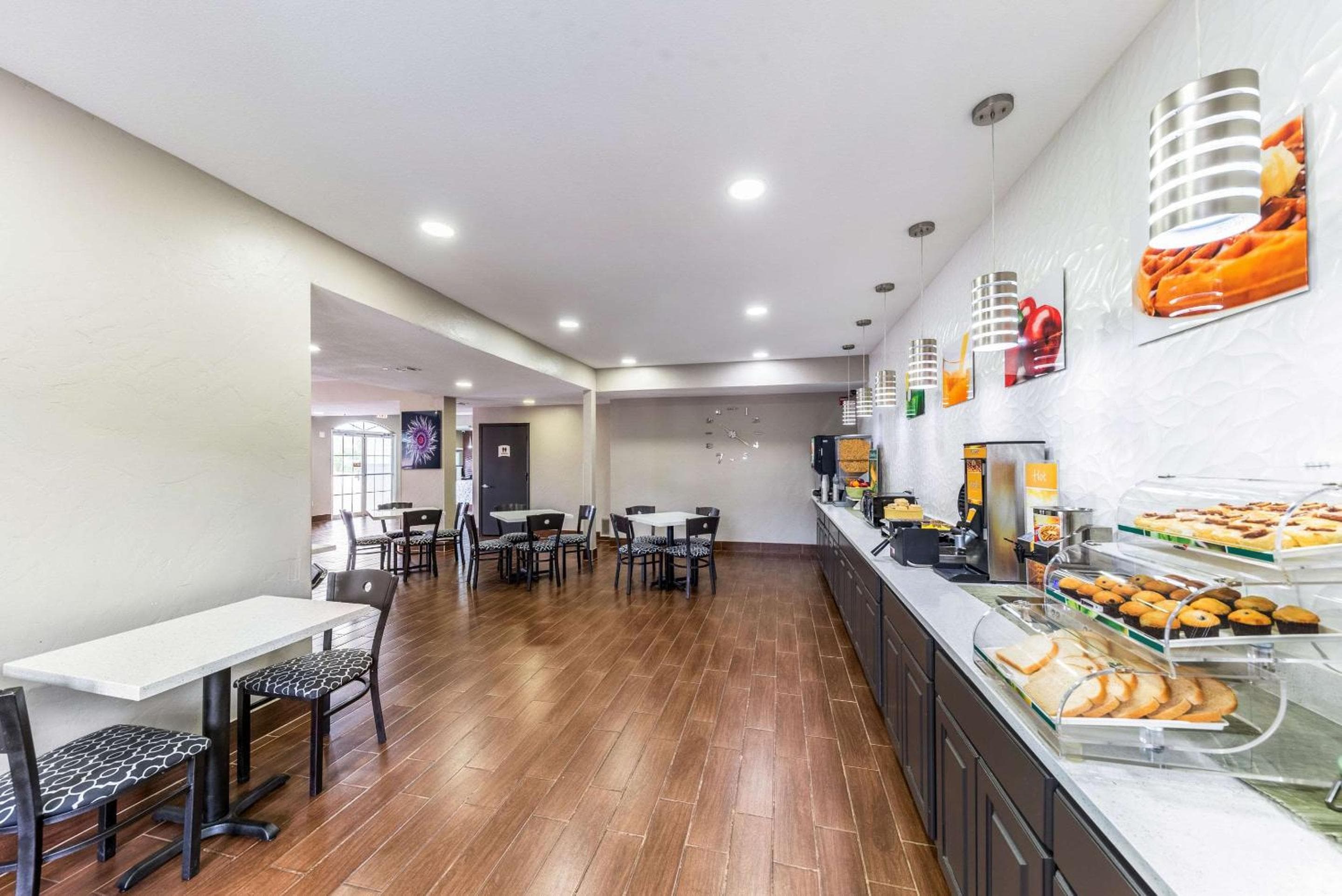 Quality Inn & Suites Canton