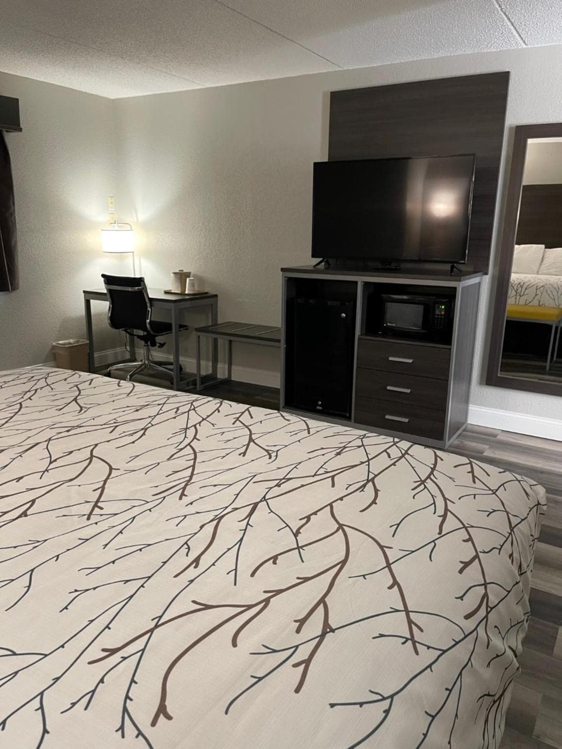 HomeTown Inn and Suites Belle Plaine