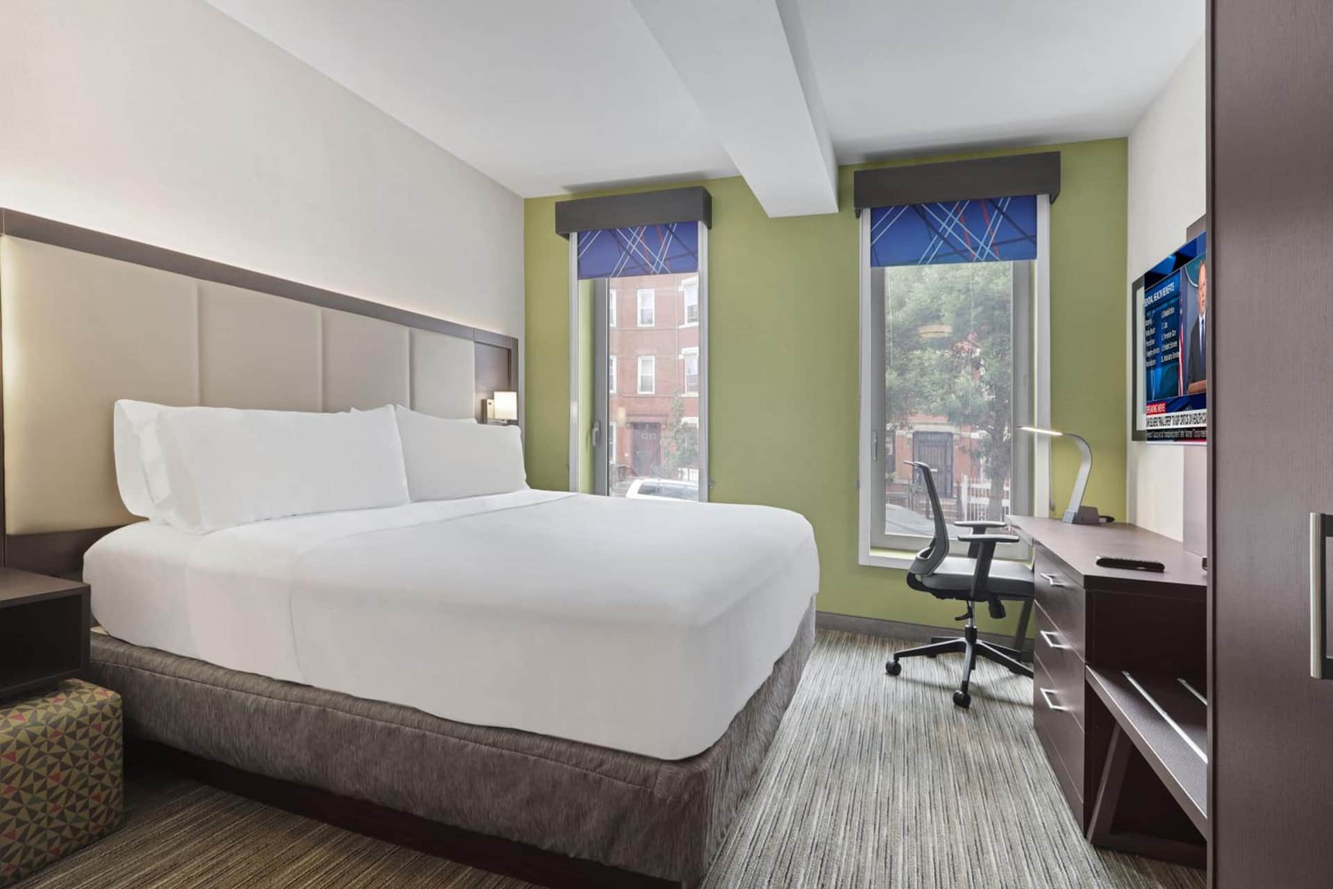 Hotel 1200
