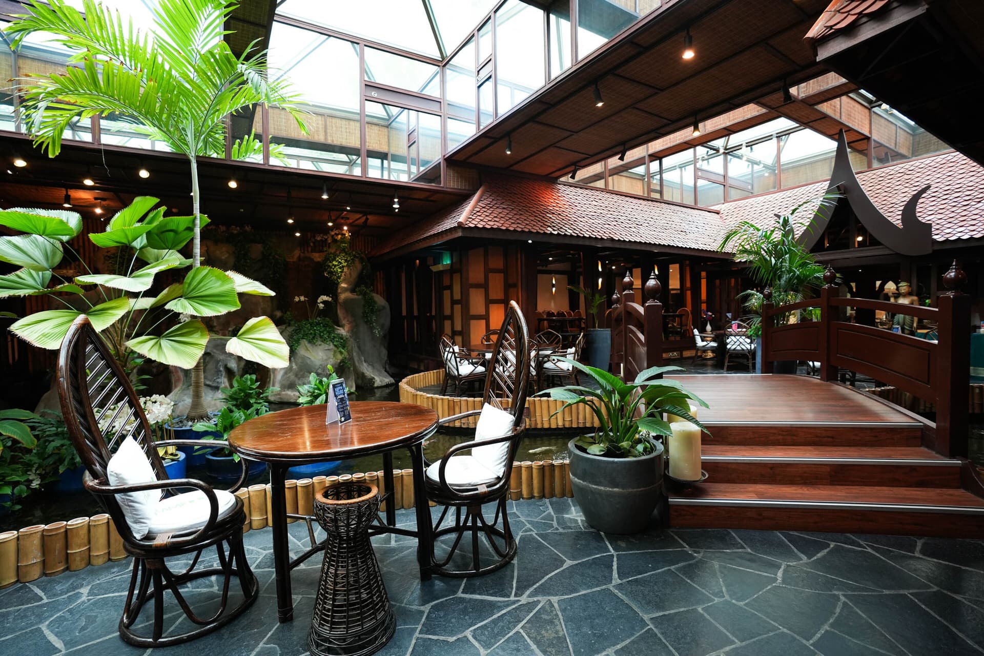Mövenpick Grand Al Bustan Dubai