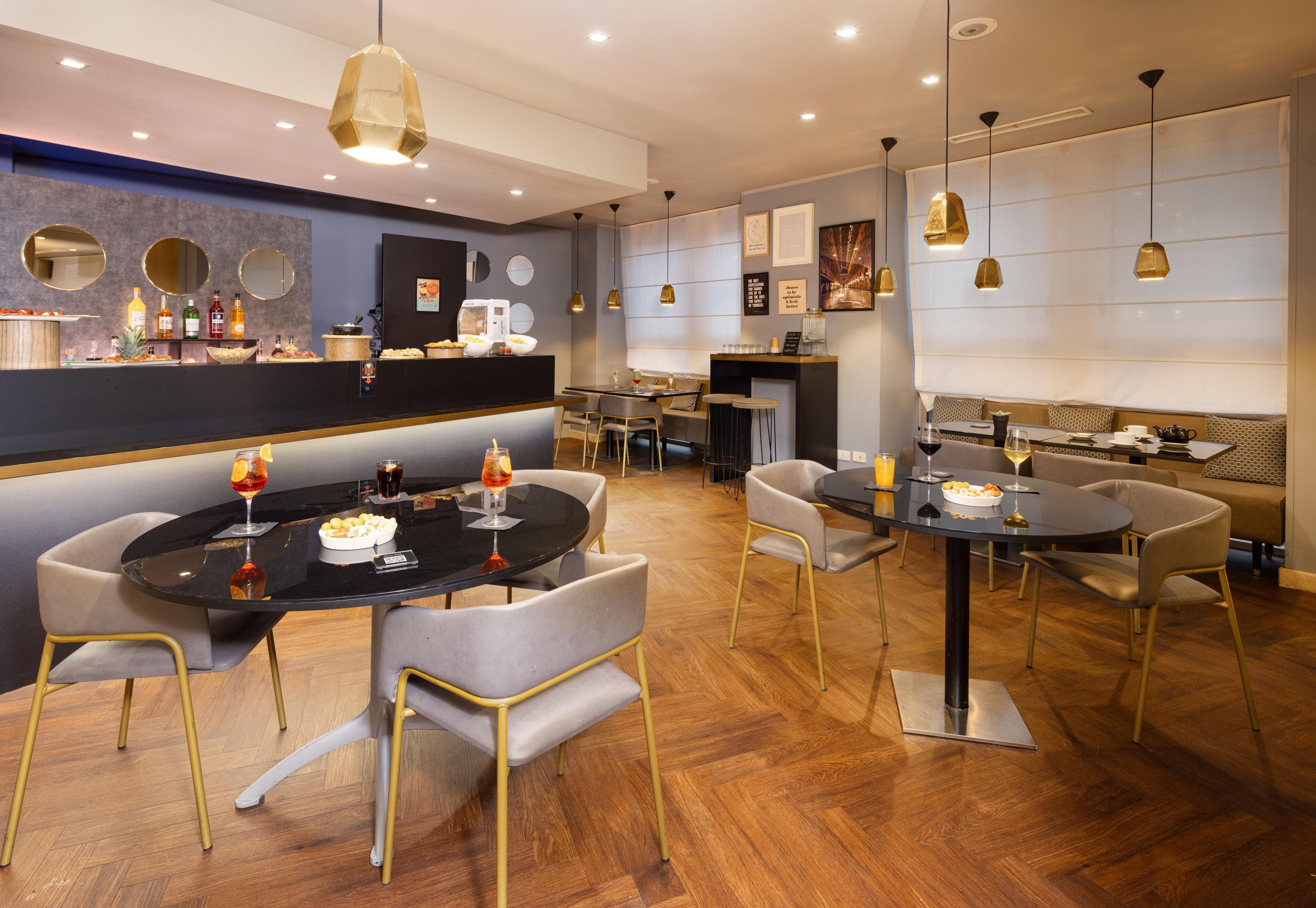 Holiday Inn Milan Garibaldi Station