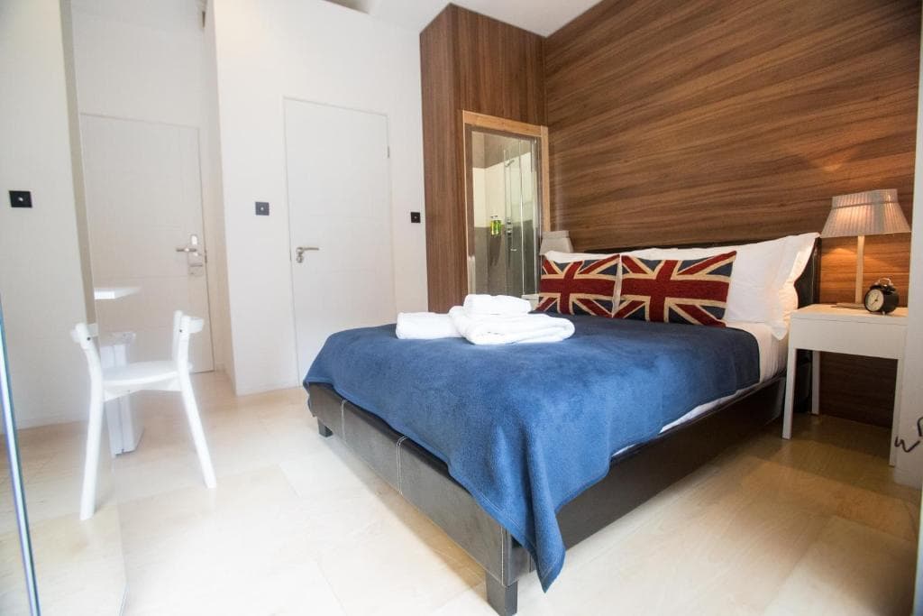 Room Home Stay