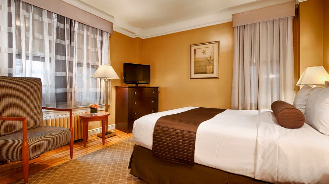 Best Western Plus Hospitality House