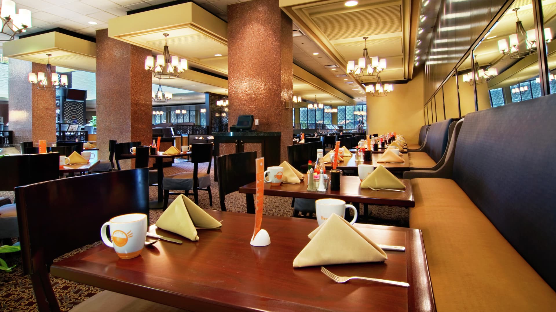 Hilton New Orleans Riverside