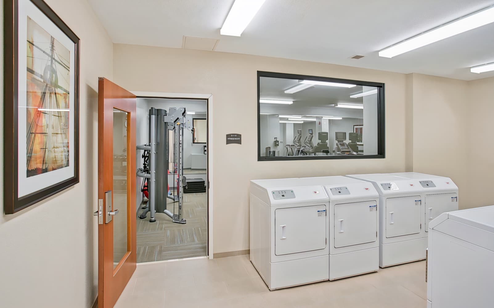 Staybridge Suites Baltimore Inner Harbor