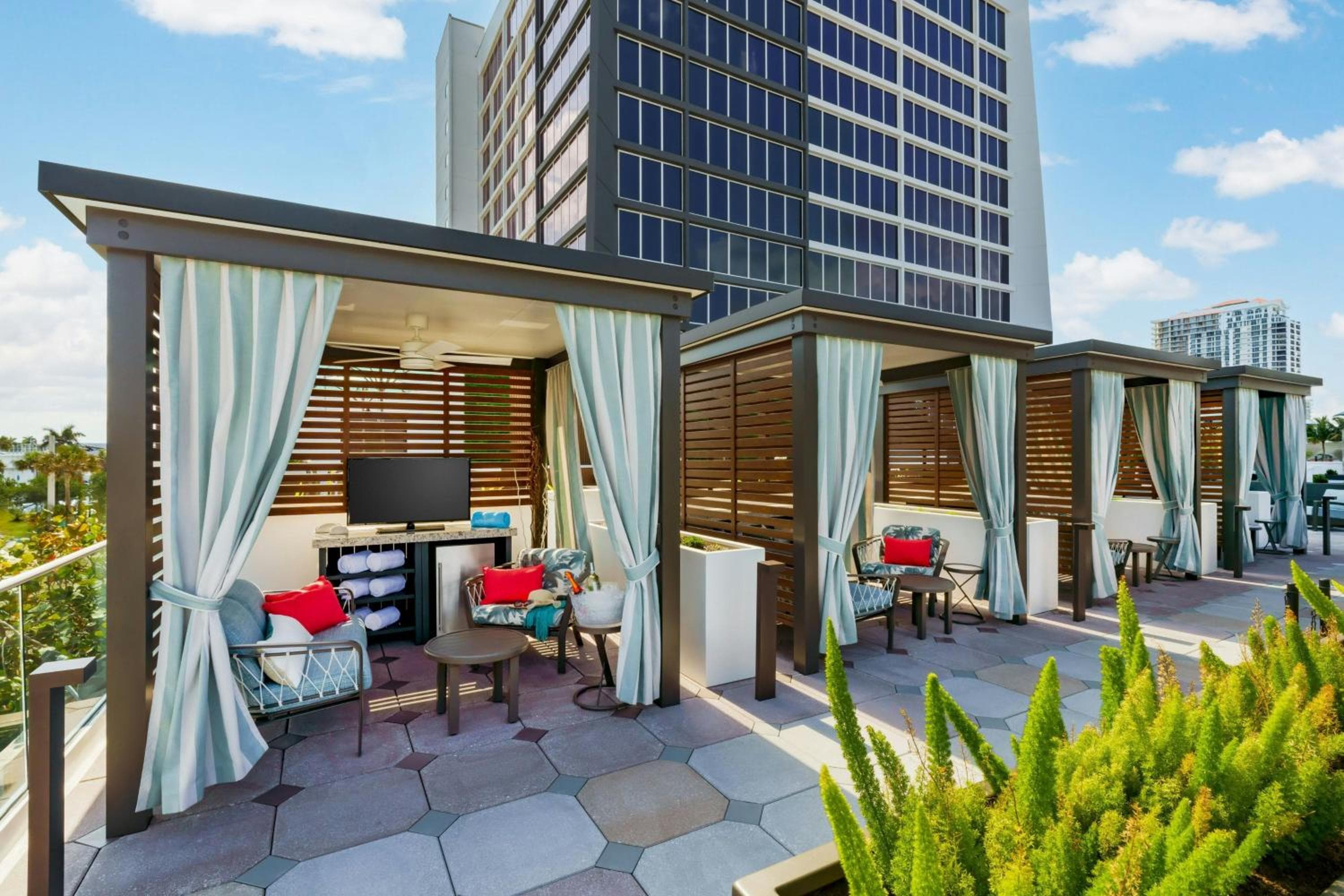 Courtyard by Marriott Oceanside Fort Lauderdale Beach